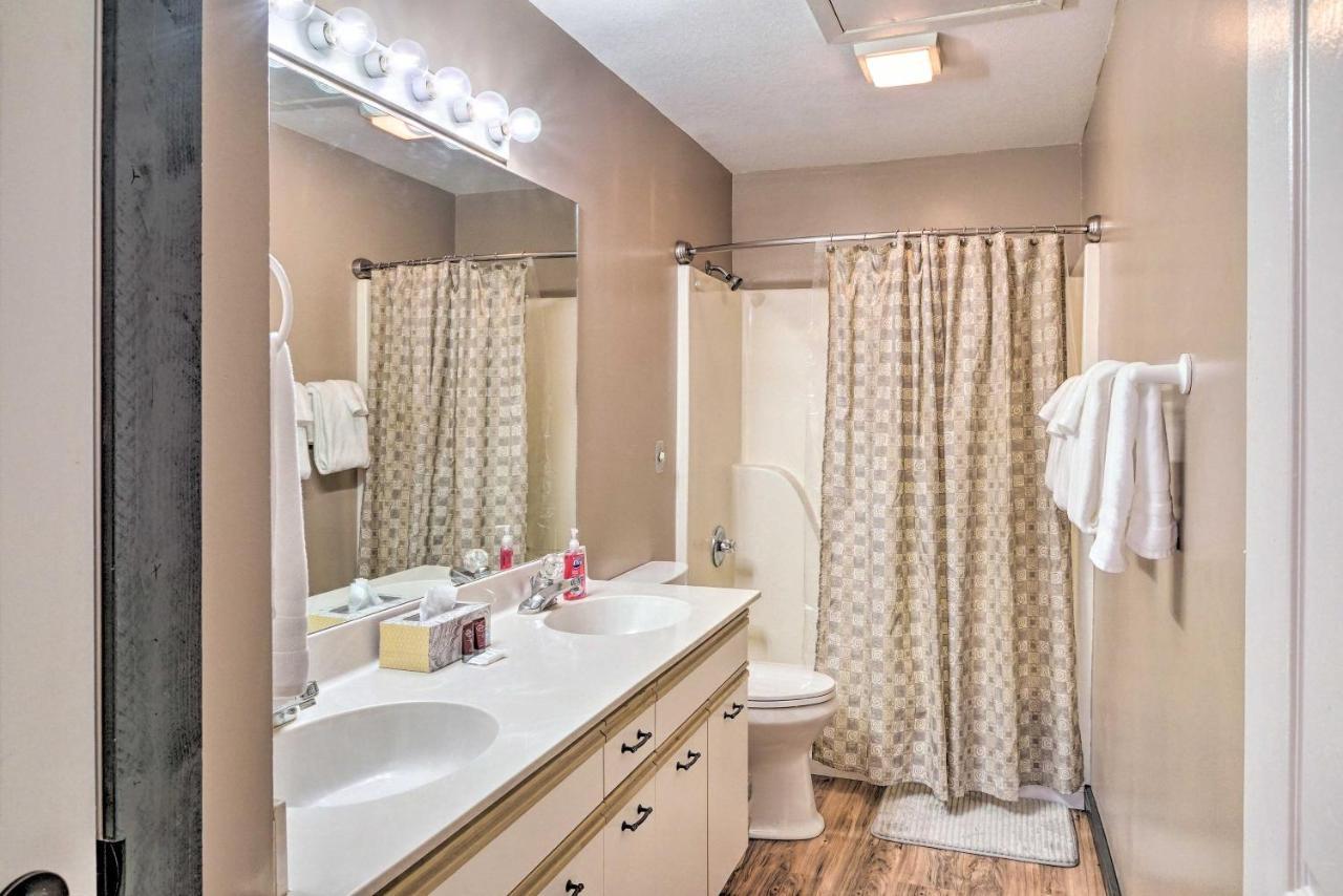 Vibrant Holiday Hills Resort Condo With Balcony Branson Exterior foto