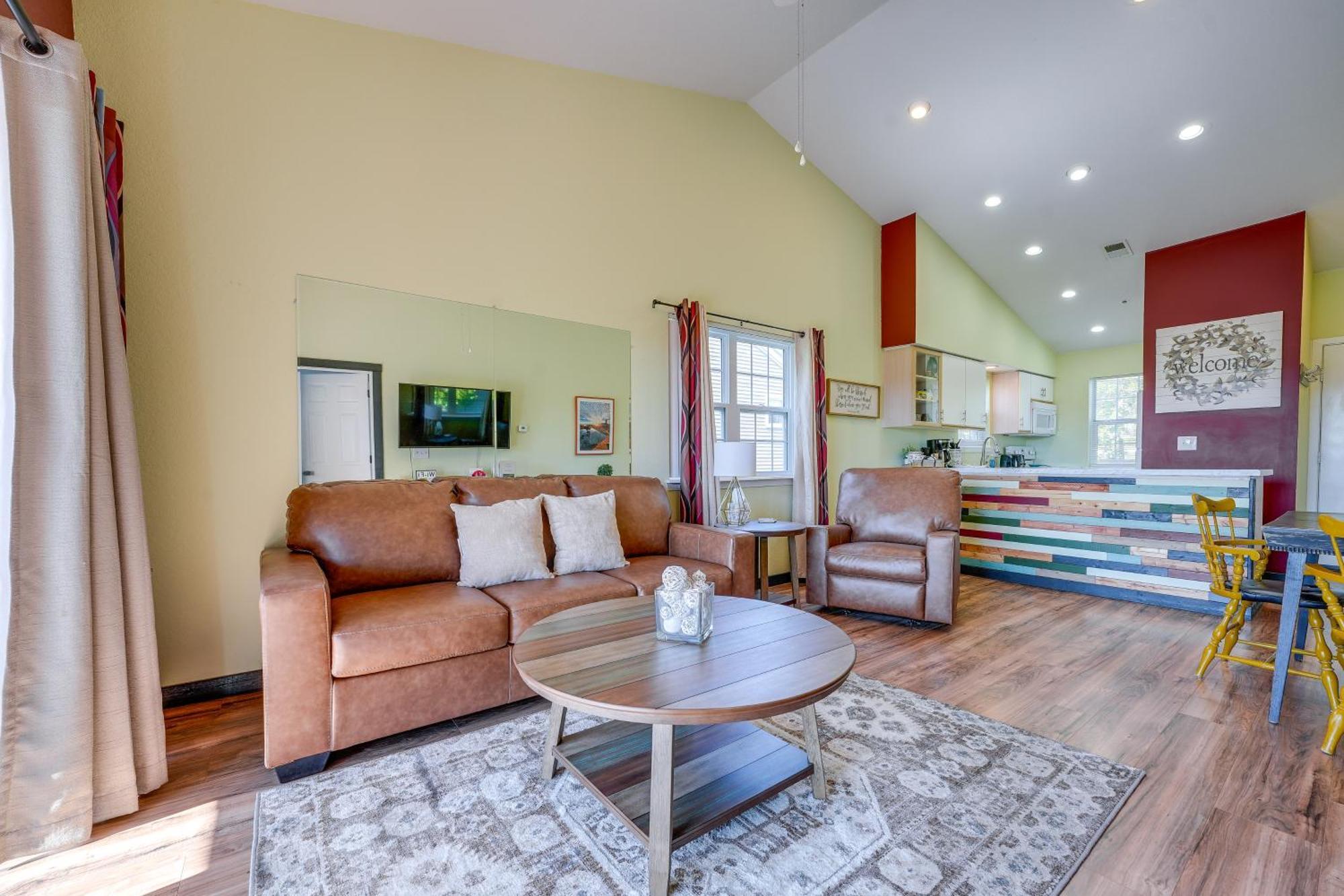 Vibrant Holiday Hills Resort Condo With Balcony Branson Exterior foto